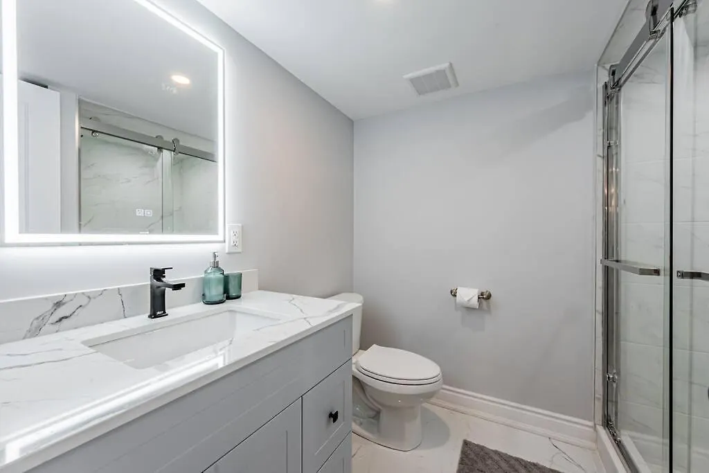 Cheerful 3 Bedrooms Free Parking Toronto Kanada